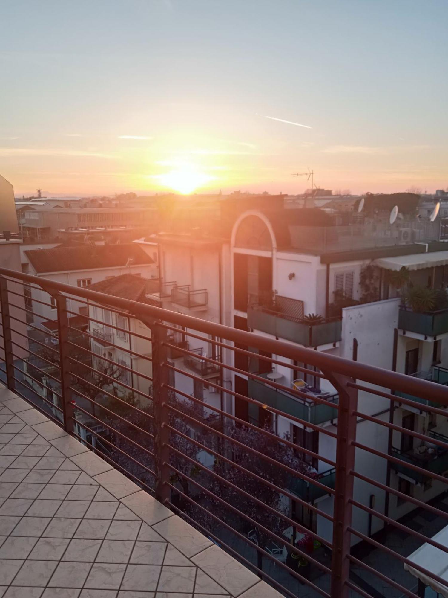 Ferienwohnung Il Tramonto Rimini Exterior foto